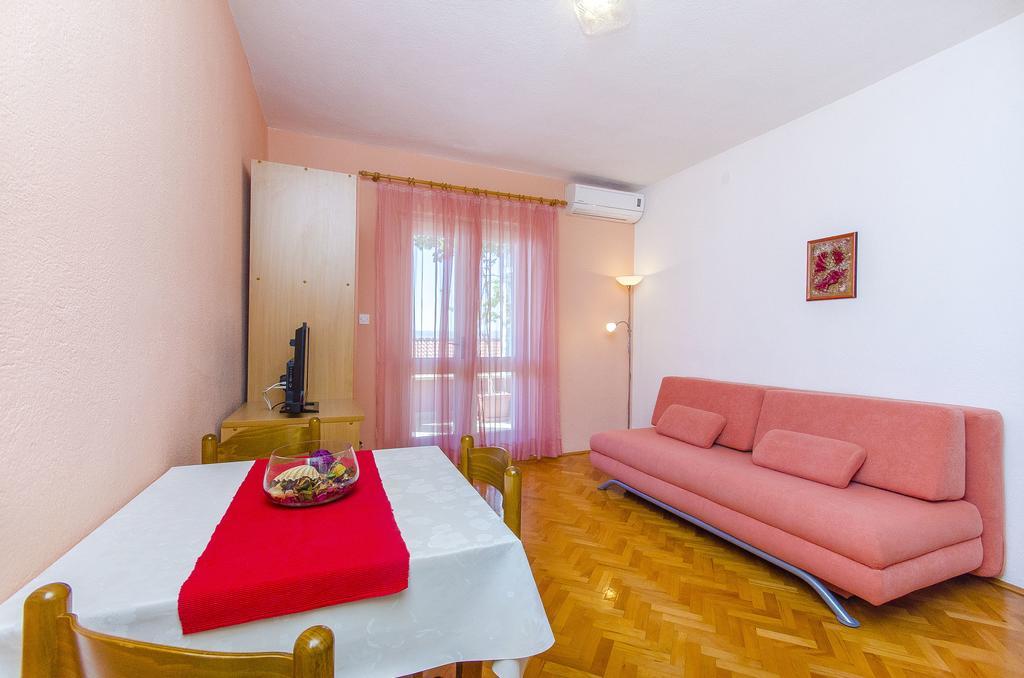 Apartments Kunac Podgora Zimmer foto