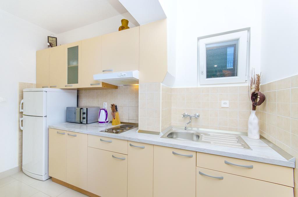 Apartments Kunac Podgora Zimmer foto